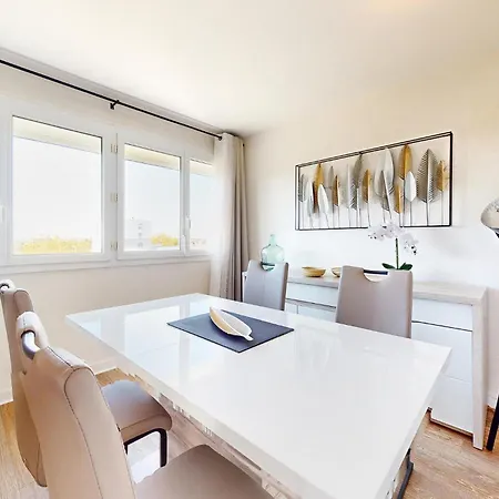 Apartment Stunning In With Wifi Royan
